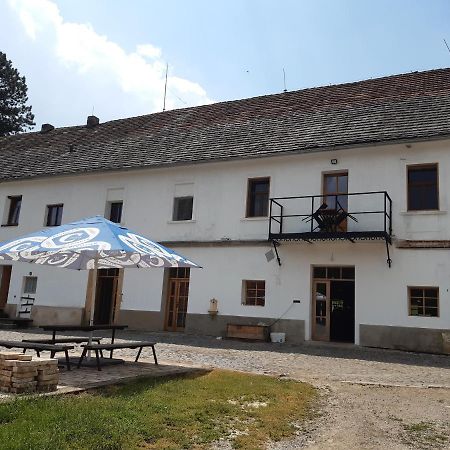 Appartamento Stáj Zakšín - špejchar Dubá Esterno foto
